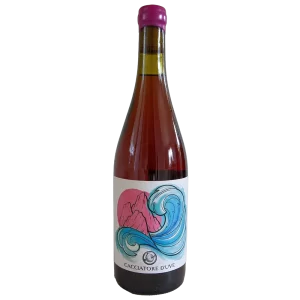 Bottiglia di vino rosato Cacciatore d'Uve con etichetta illustrata, sfondo bianco.